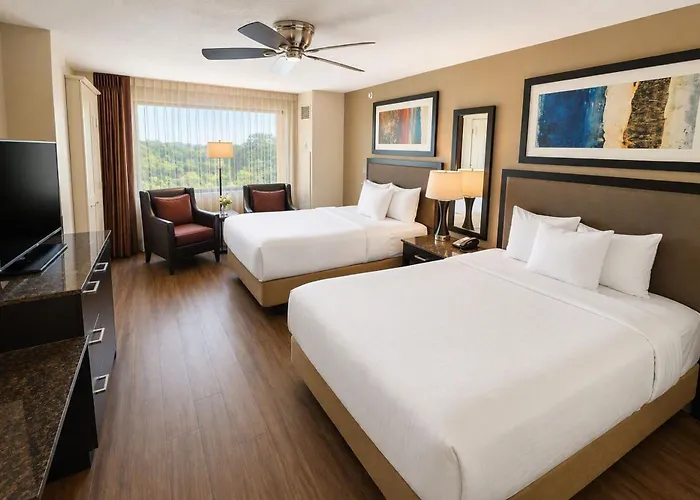 Isle Of Capri Casino Hotel Boonville & Casino - A Caesars Rewards Destination
